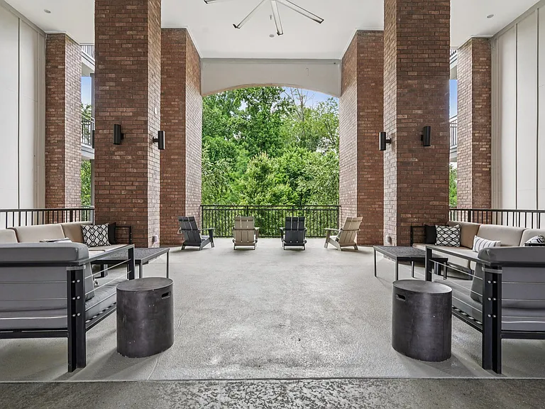 The Kirkwood Apartments at Edgewood — Photo 28