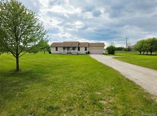10423 Fowlerville Rd, Fowlerville, MI 48836
