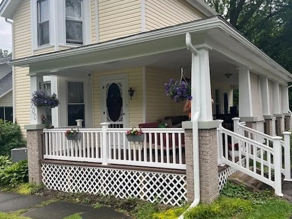 700 Mercer St, Volant, PA 16156