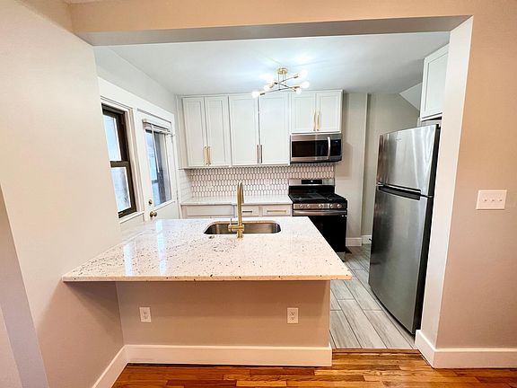 2nd image of 1271 Brexton Pl