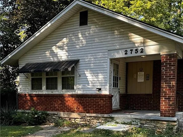 2752 Brighton Ave, Kansas City, MO 64128