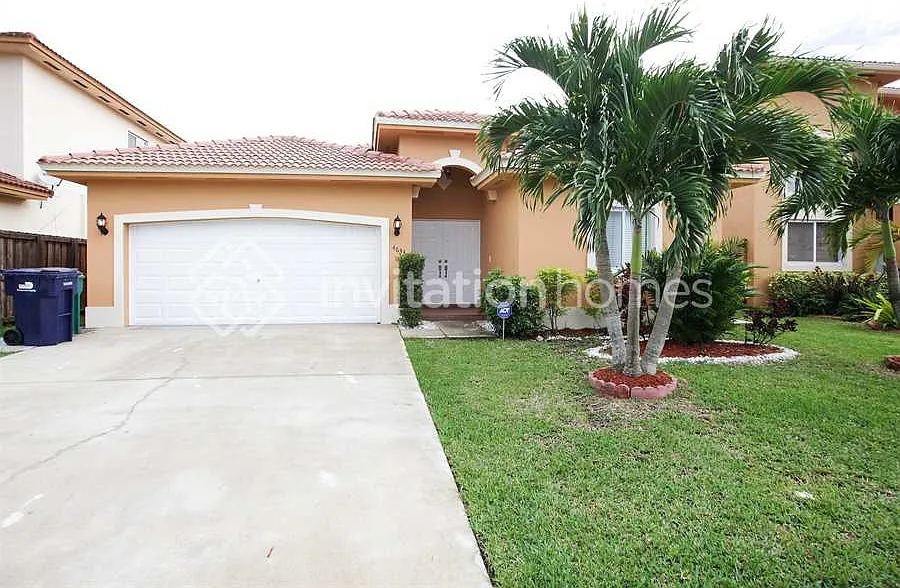 4633 SW 164th Ct