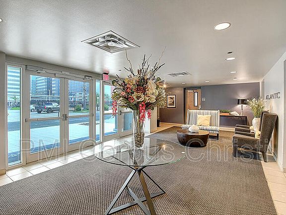3rd image of 901 N Upper Broadway St APT 704