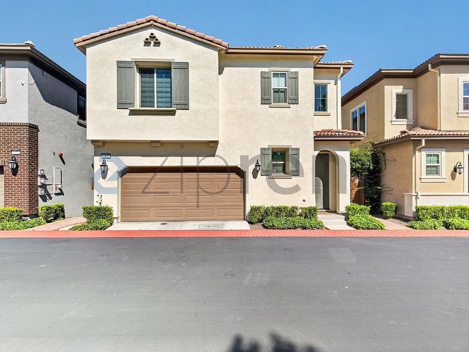 1st image of 665 N Amarone Dr