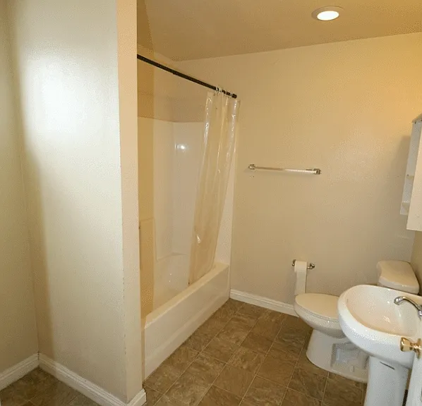 4808 63rd St — Photo 16