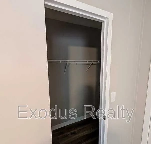 94 Sean Ln — Photo 6