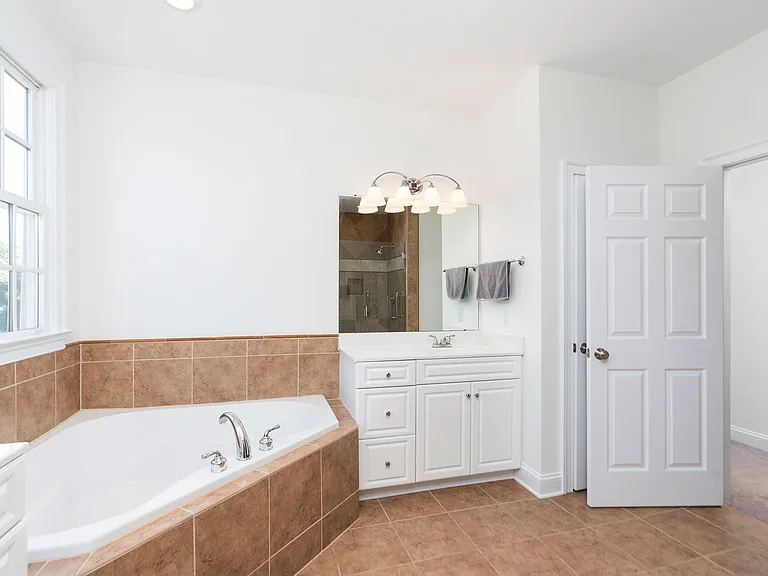 1509 Old Trail Dr — Photo 26