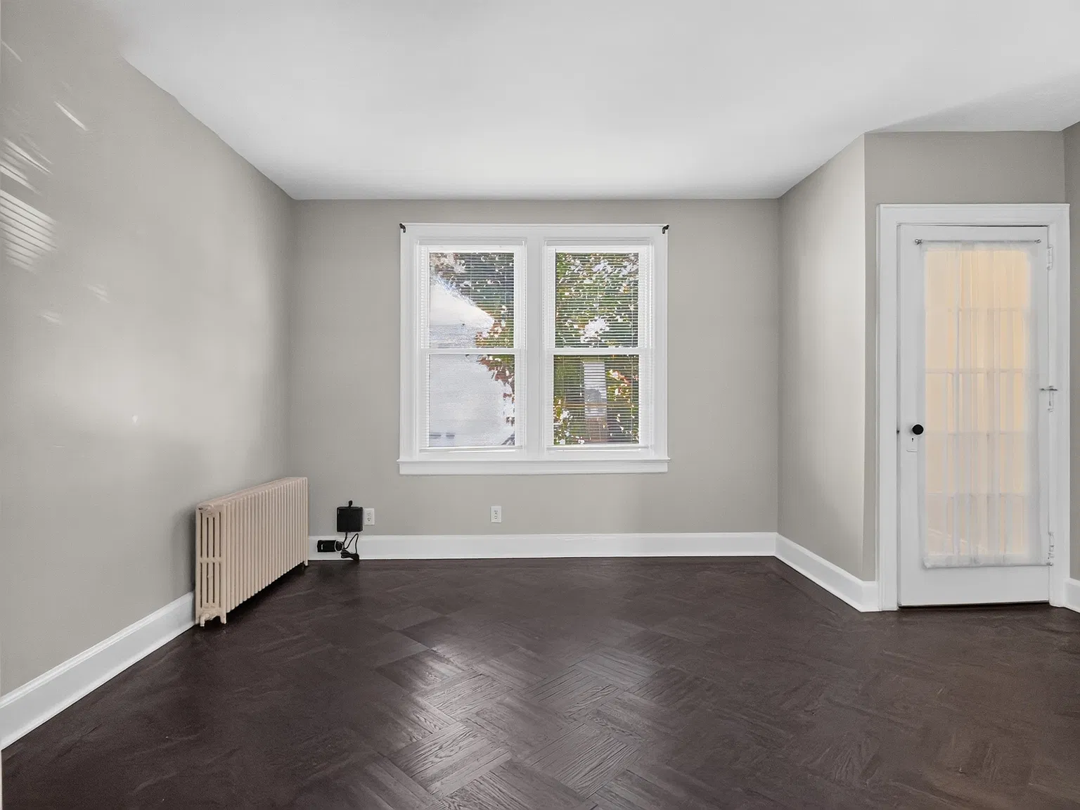 1 bed, 1.0 bath, 812 sqft, $1,600 — Photo 4
