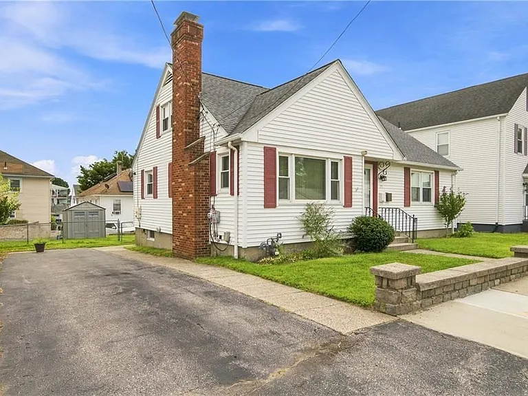 23 Amory St — Photo 2