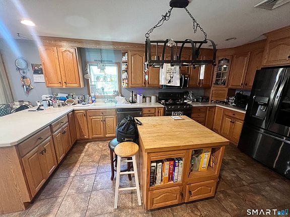 4th image of 123 Anne Road