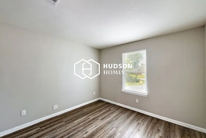 4419 Trigg St #B — Photo 6
