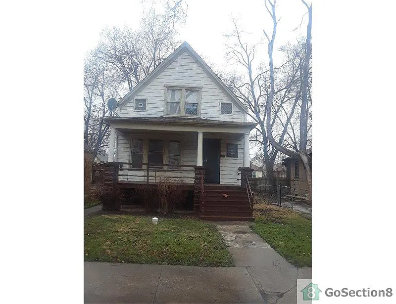11420 S Eggleston Ave photo 1