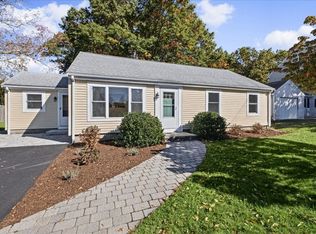 13 Oakdale Rd, Canton, MA 02021