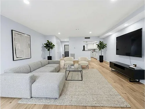 6009 E University Blvd #131 Photo 1