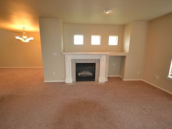 4th image of 18416 26th Ave E