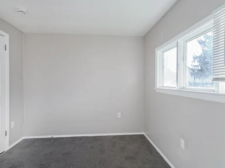 822799_022_main_bedroom_13326604.jpg