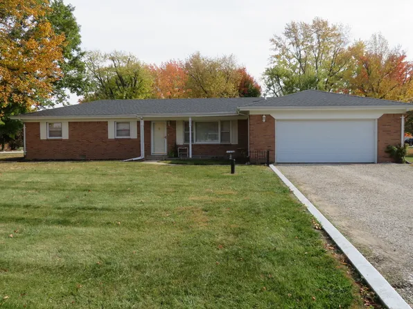 204 McCormick Dr, Crawfordsville, IN 47933