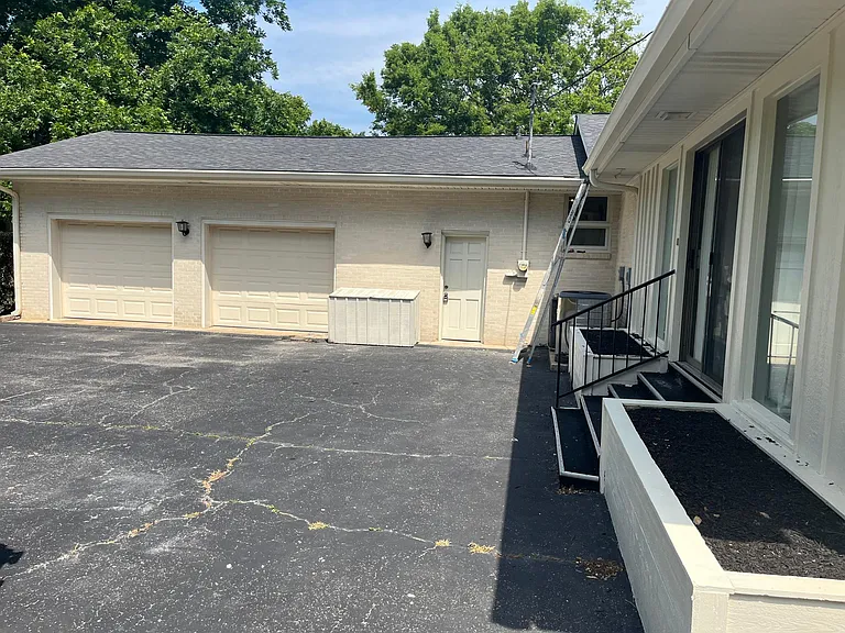 1793 Tyne Blvd — Photo 28