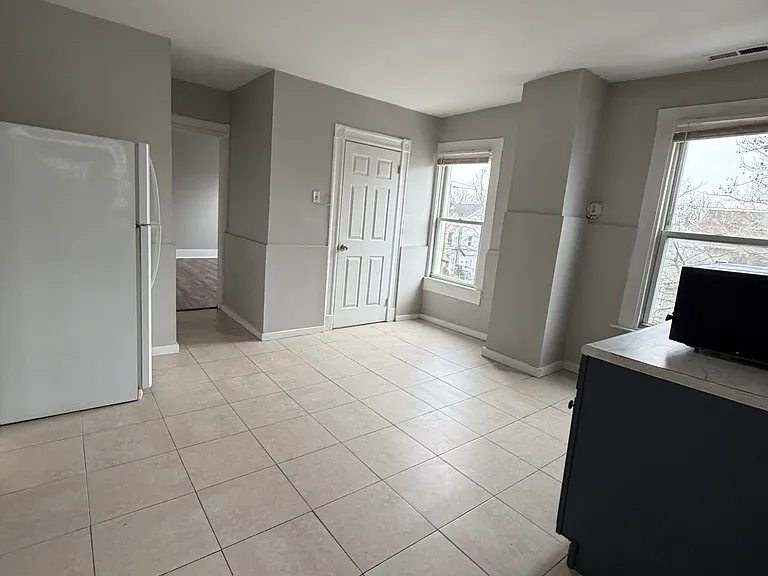 168 Lloyd St #3 — Photo 14