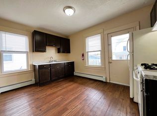 30 Chalapa Ave #1F, Woonsocket, RI 02895