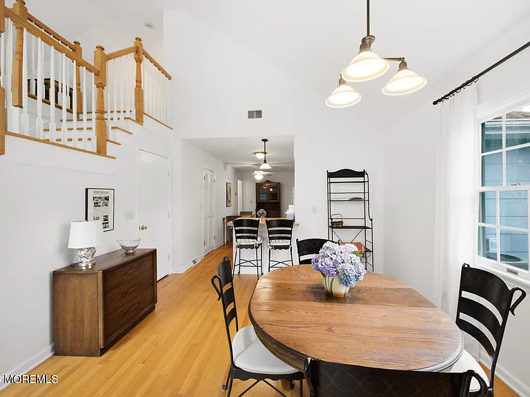 145 Osborne Ave — Photo 9
