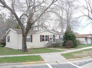 1320 S Percival St, Hazel Green, WI 53811