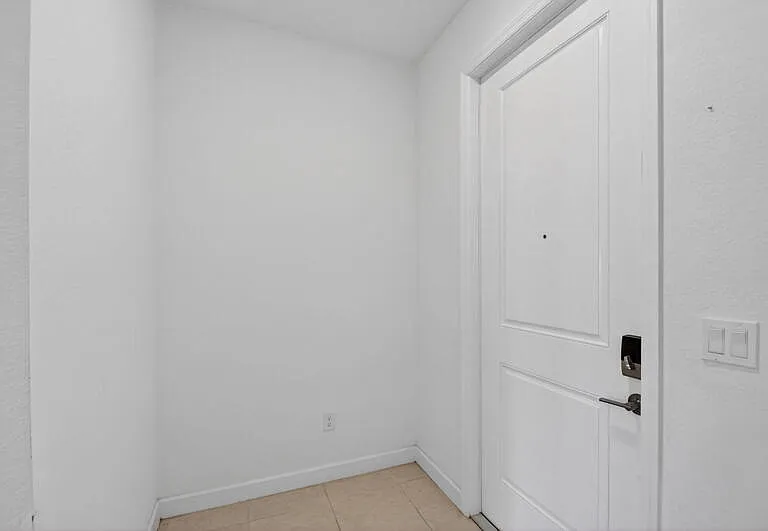 6933 N Harbours Edge Ave — Photo 6