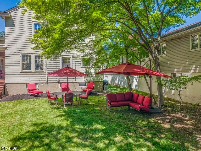 366 Gregory Ave — Photo 38