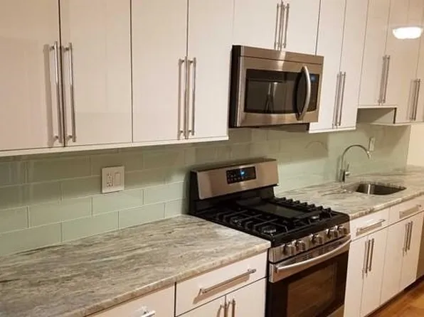 1208 67th Street image 2 of 17