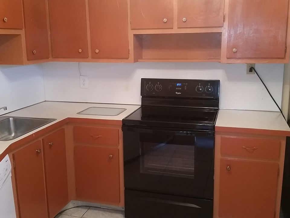 1st image of 1770 NE 191st St APT 304