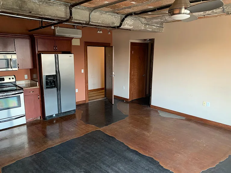 2915 John R St #405 — Photo 5