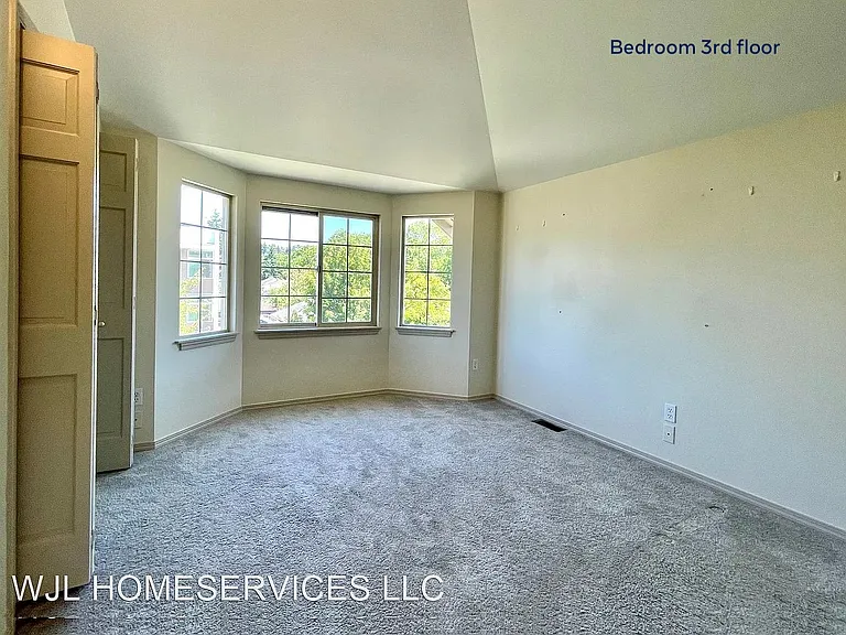 5511 11th Ave NW — Photo 15