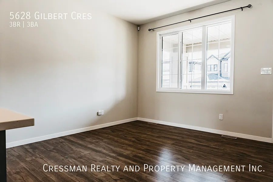 5628 Gilbert Cres — Photo 2