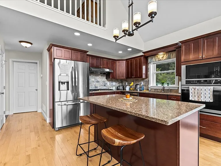 202 Abani Dr — Photo 15
