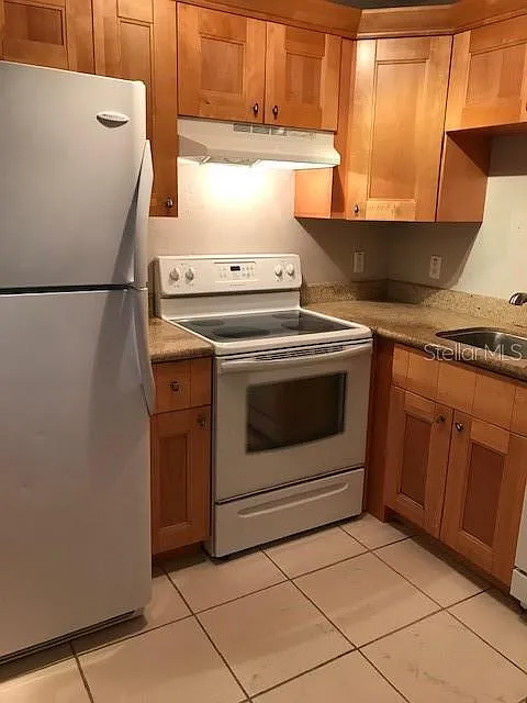 1 bed, 1.0 bath, 494 sqft, $1,200 — Photo 3