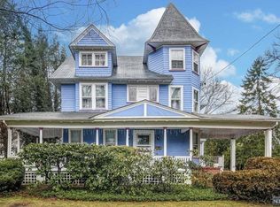 17 Van Horn St, Demarest, NJ 07627