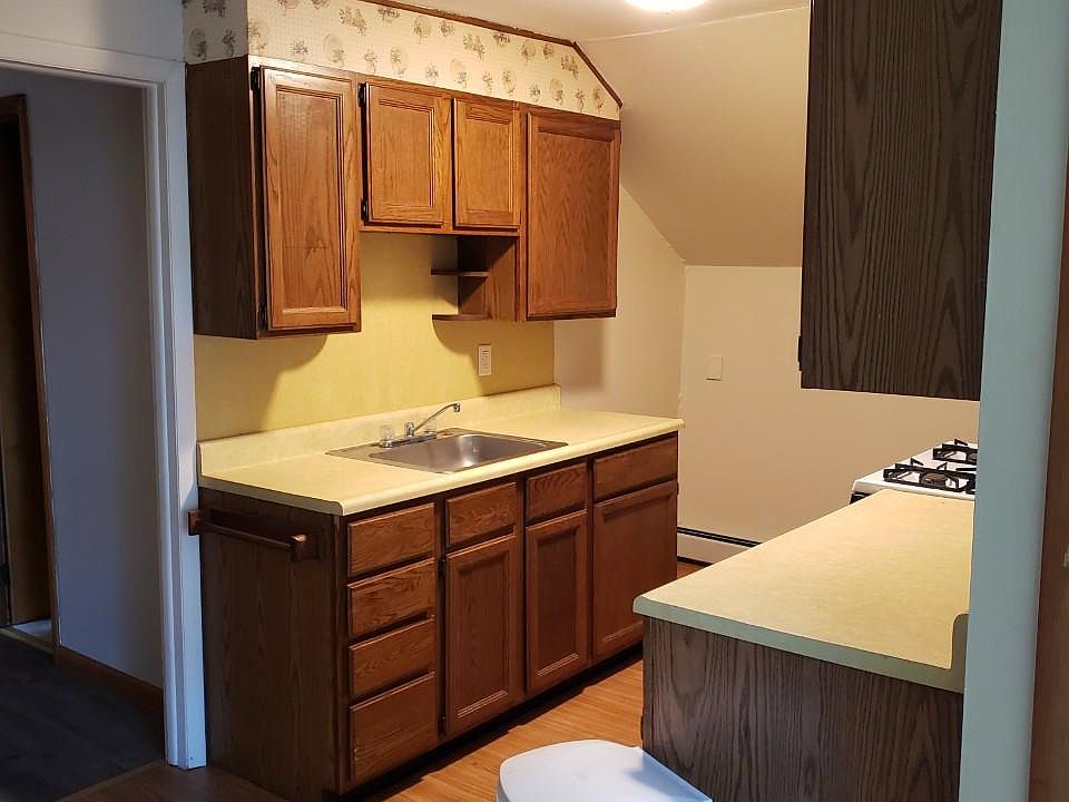 1st image of 111 Schiller Ave #2