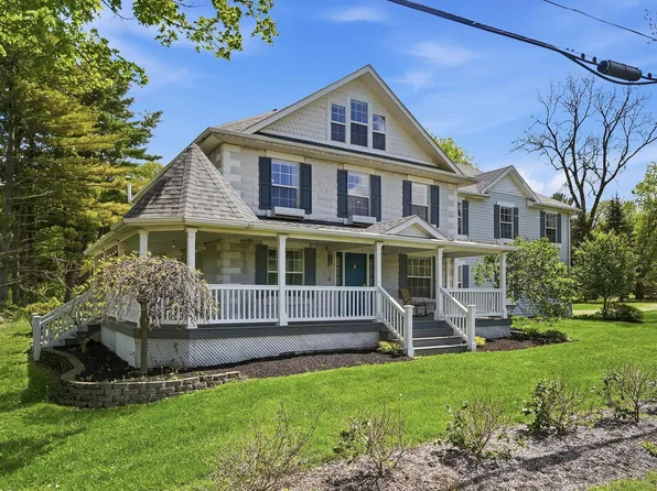 4490 North St, Granville, OH 43023