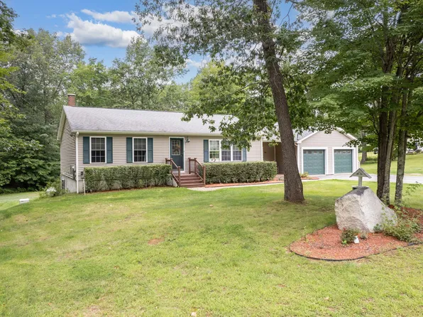 10 Mirandas Way, Mechanic Falls, ME 04256