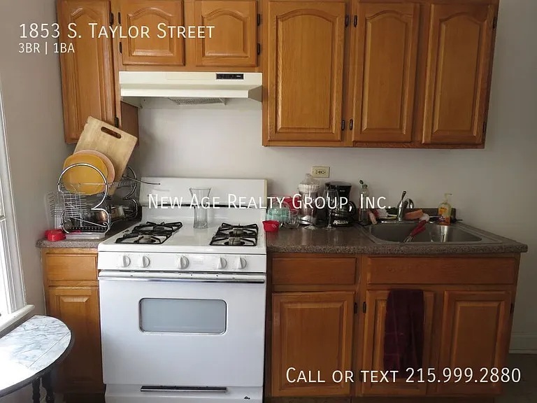 1853 S Taylor St — Photo 5