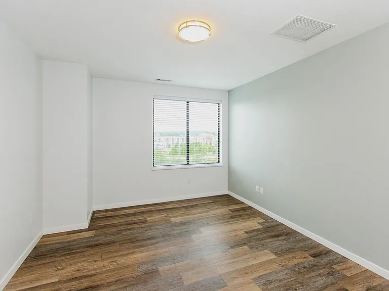 River Rock Apartments — Photo 125