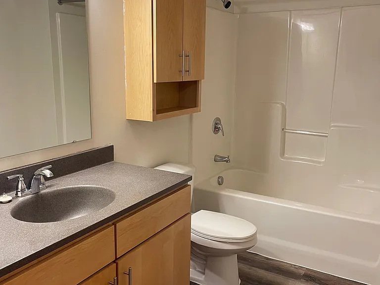 309 Roberts St N #401 — Photo 19