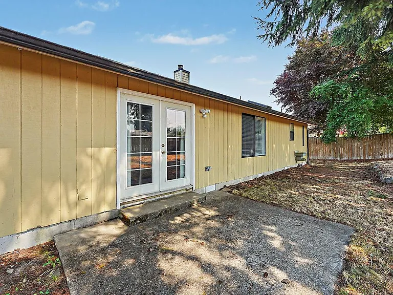 9123 Wendy Dr SE — Photo 36