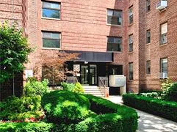 2211 Bragg Street image 1 of 1