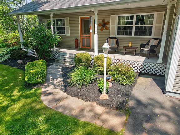 3rd image of 100 Battery Point Dr
