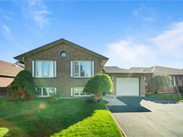 58 Olivetree Rd, Brantford, ON N3R 7X2