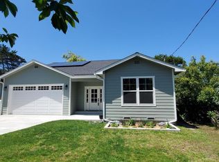 151 Dana St, Fort Bragg, CA 95437
