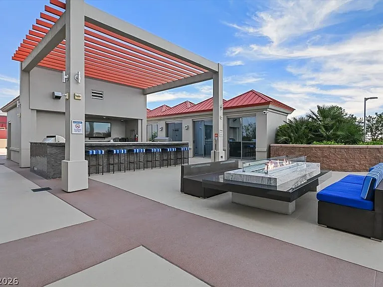 200 W Sahara Ave #3201 — Photo 31