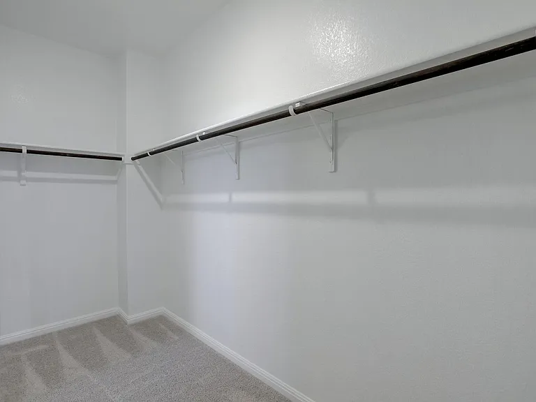125 Clemens Dr — Photo 28