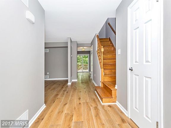3rd image of 125 E Hammaker St